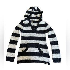 Roxy Hoodie‎ Womens Black & Cream stripe relaxed beach sweater. MEDIUM